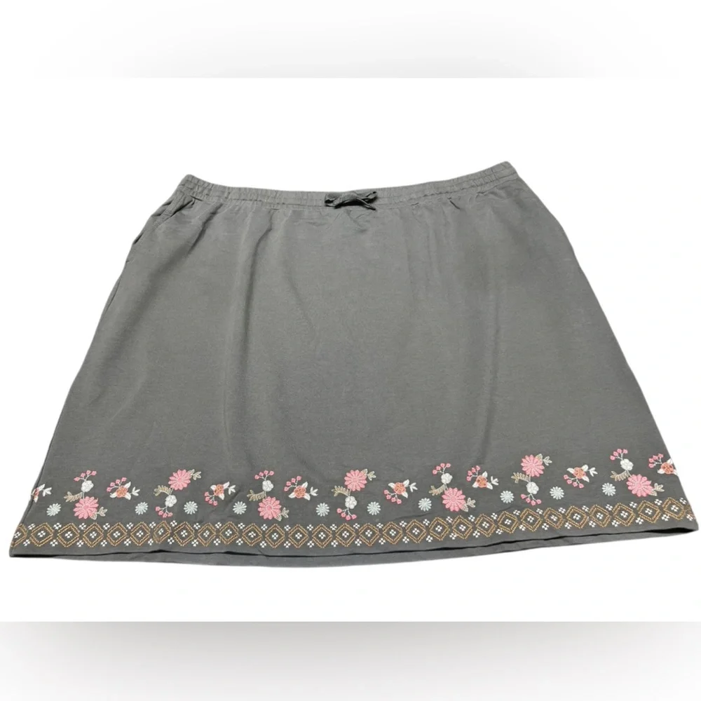 J. Jill NWT watercress green floral embroidered cotton pull on drawstring skirt